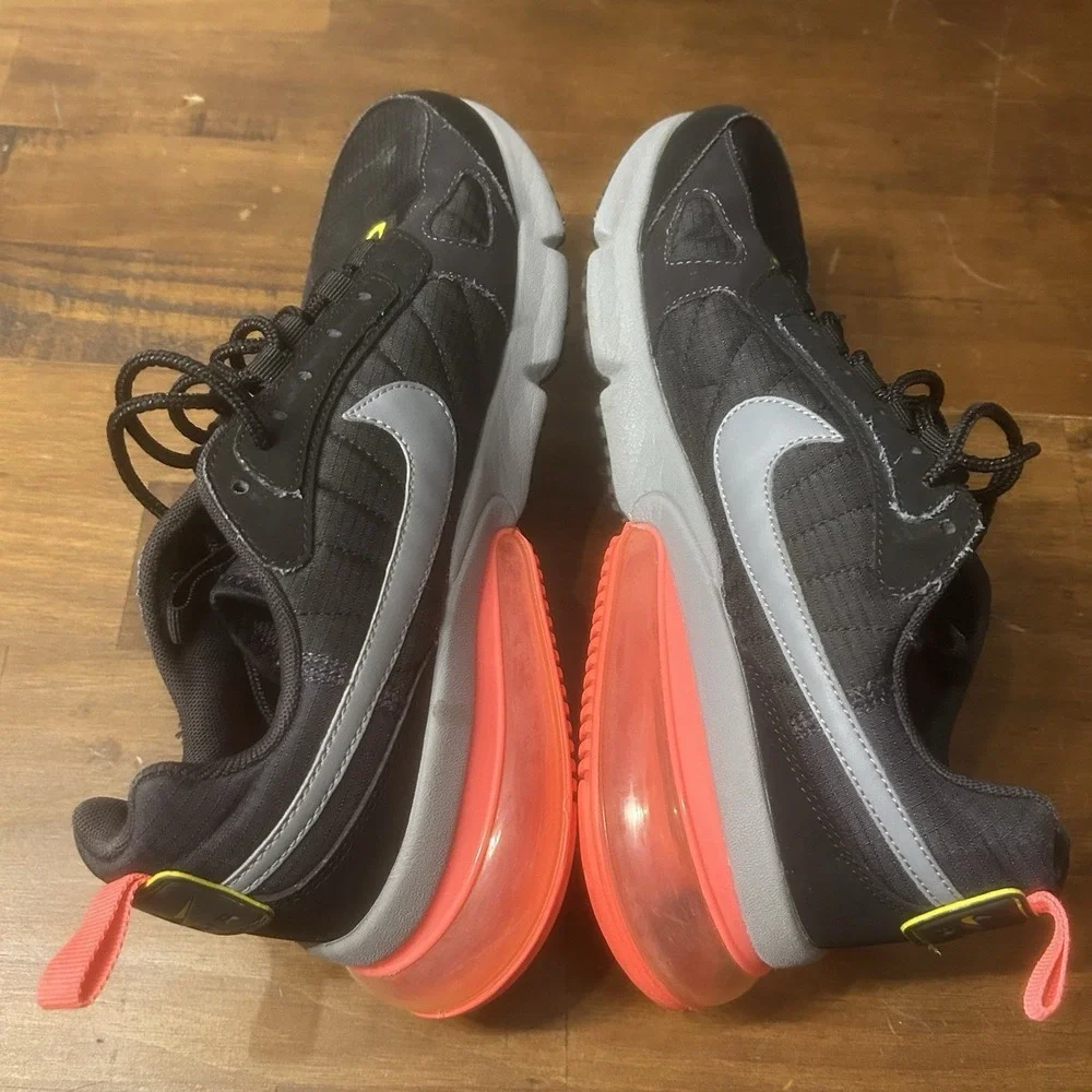Nike Air Max 270 Futura‎ Shoes Men's Size 9 Black Hot Punch AO1569-007 Sneaker